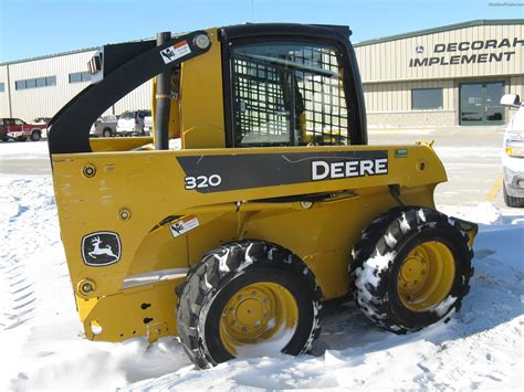 2008 john deere 320 skid steer